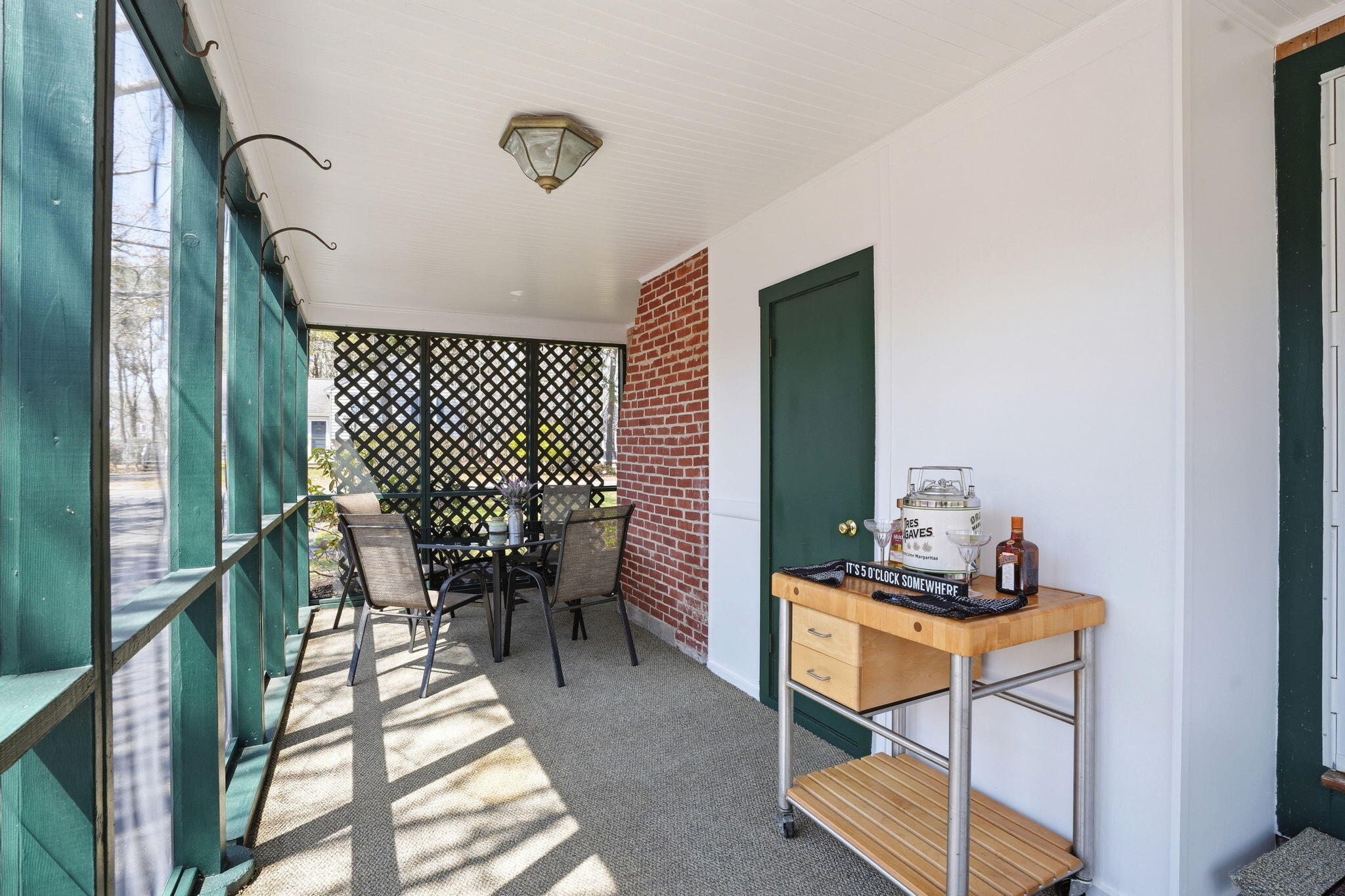 28 Pine Grove Road