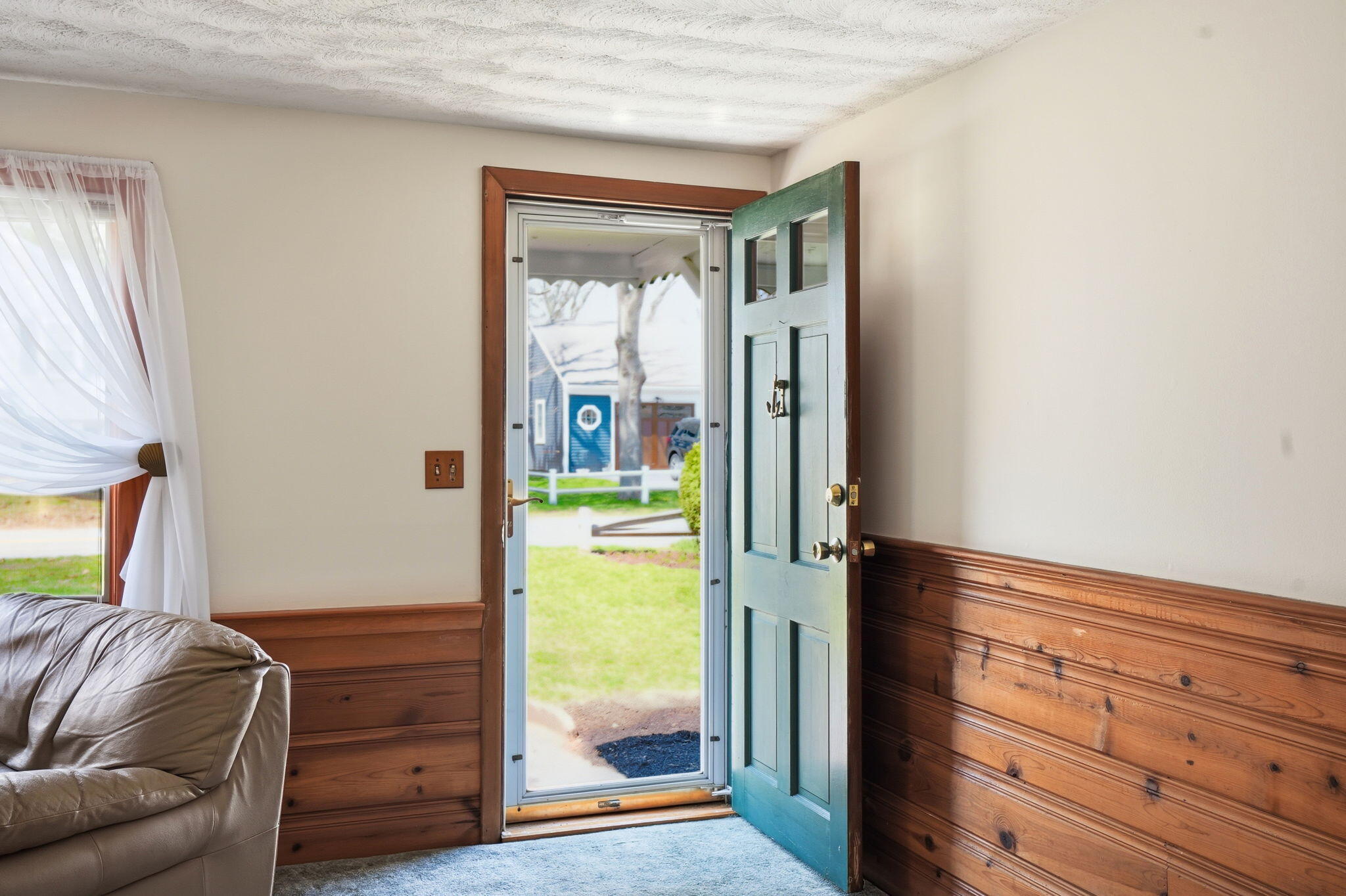 28 Pine Grove Road