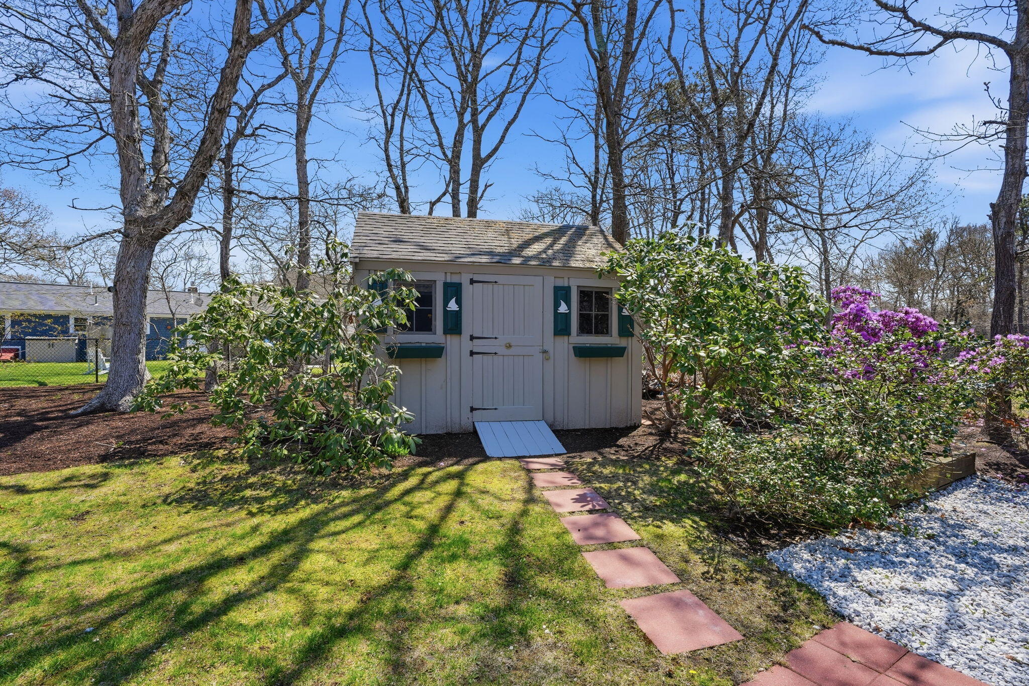 28 Pine Grove Road
