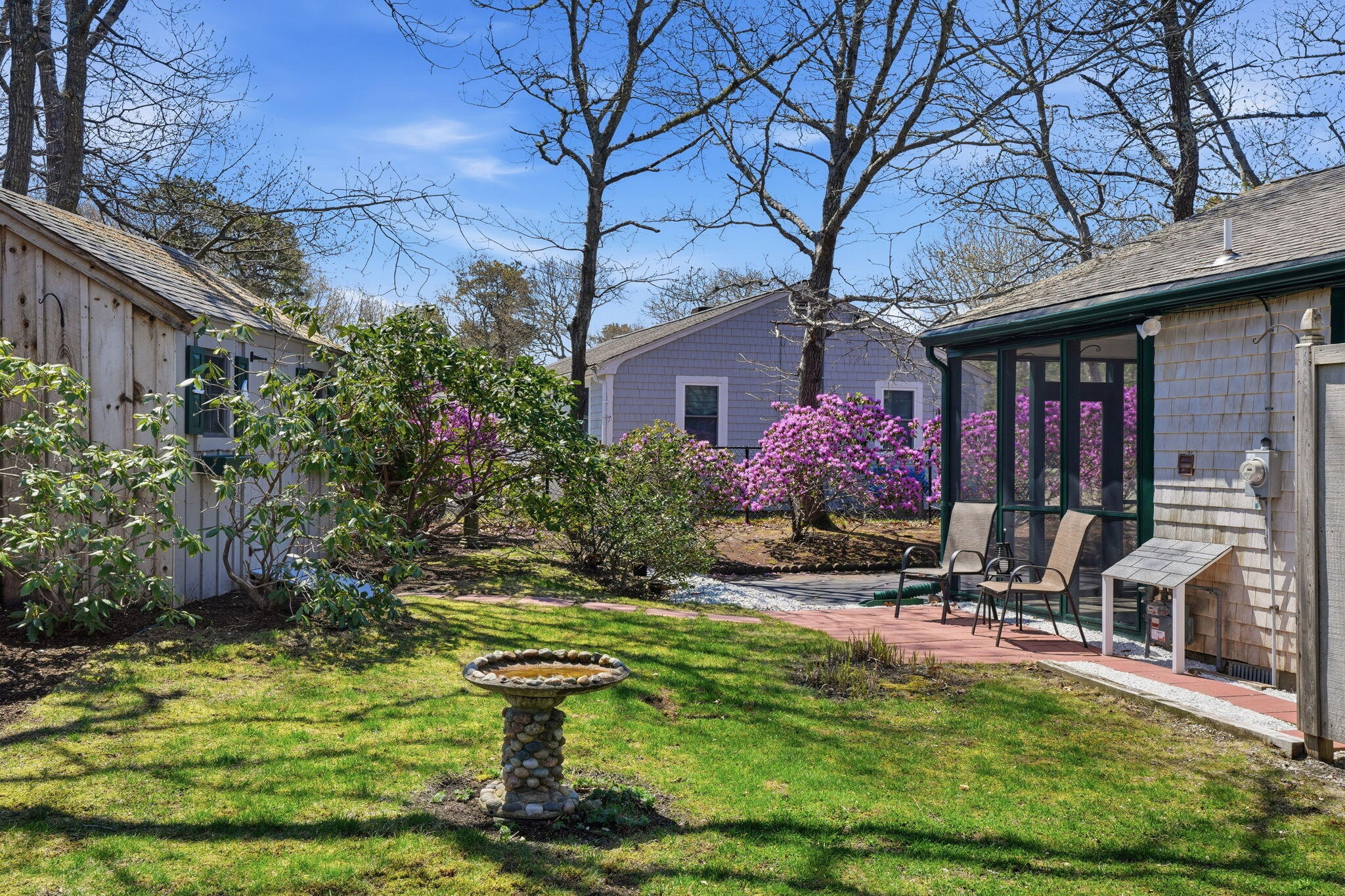 28 Pine Grove Road