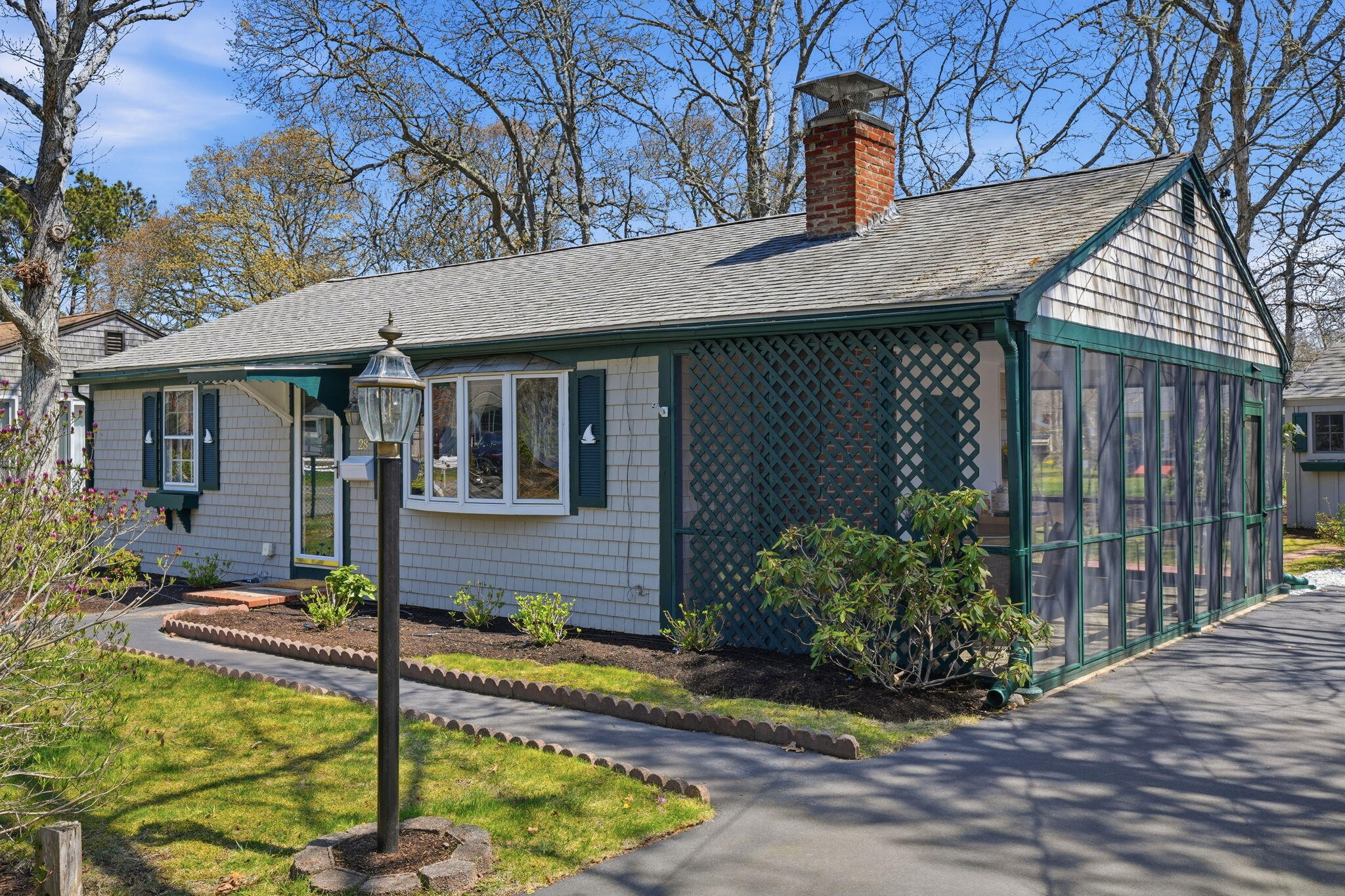 28 Pine Grove Road