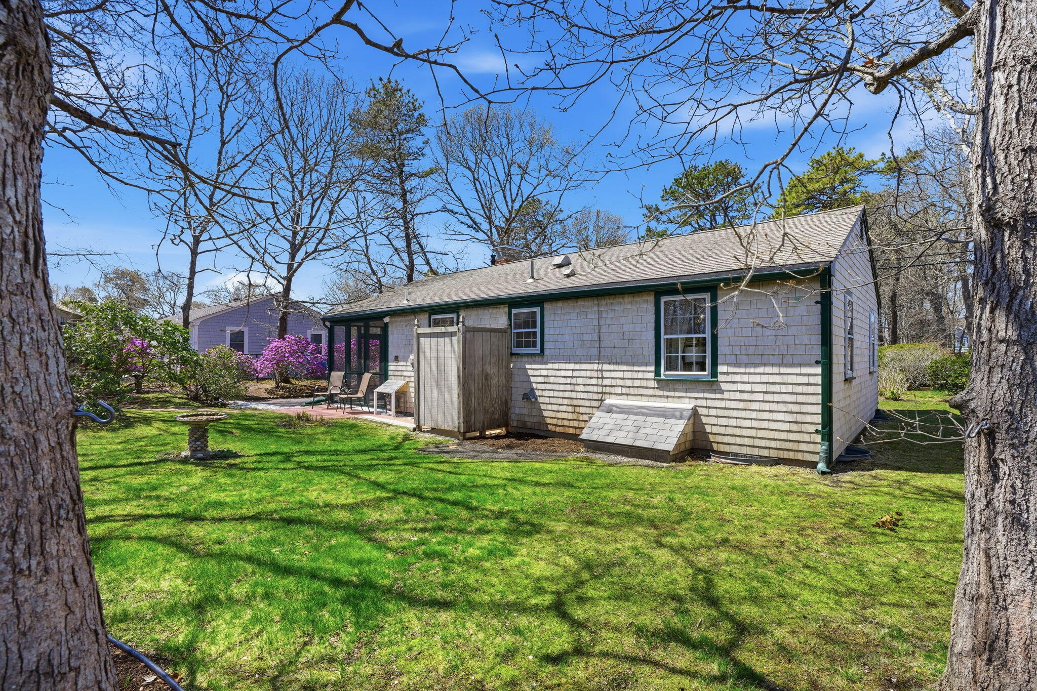 28 Pine Grove Road