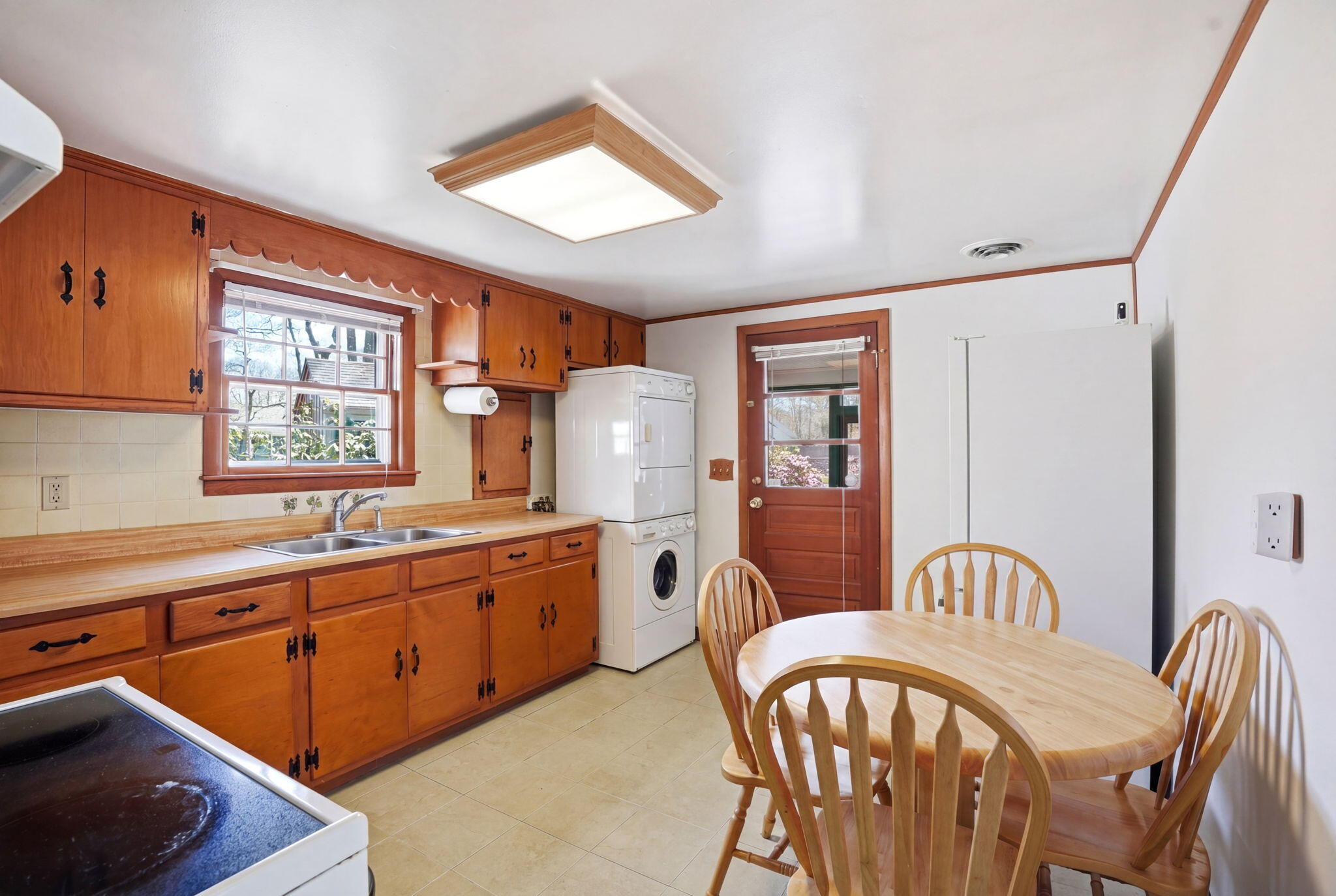 28 Pine Grove Road
