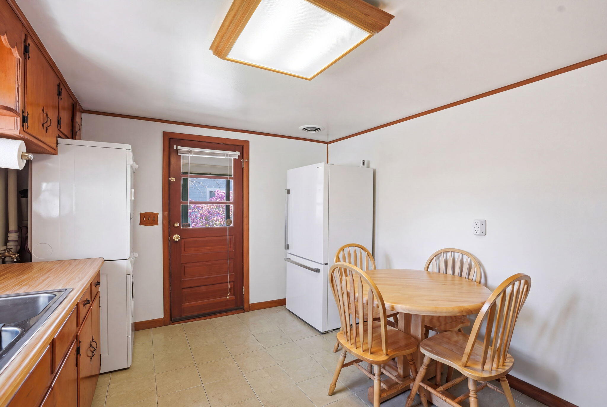 28 Pine Grove Road