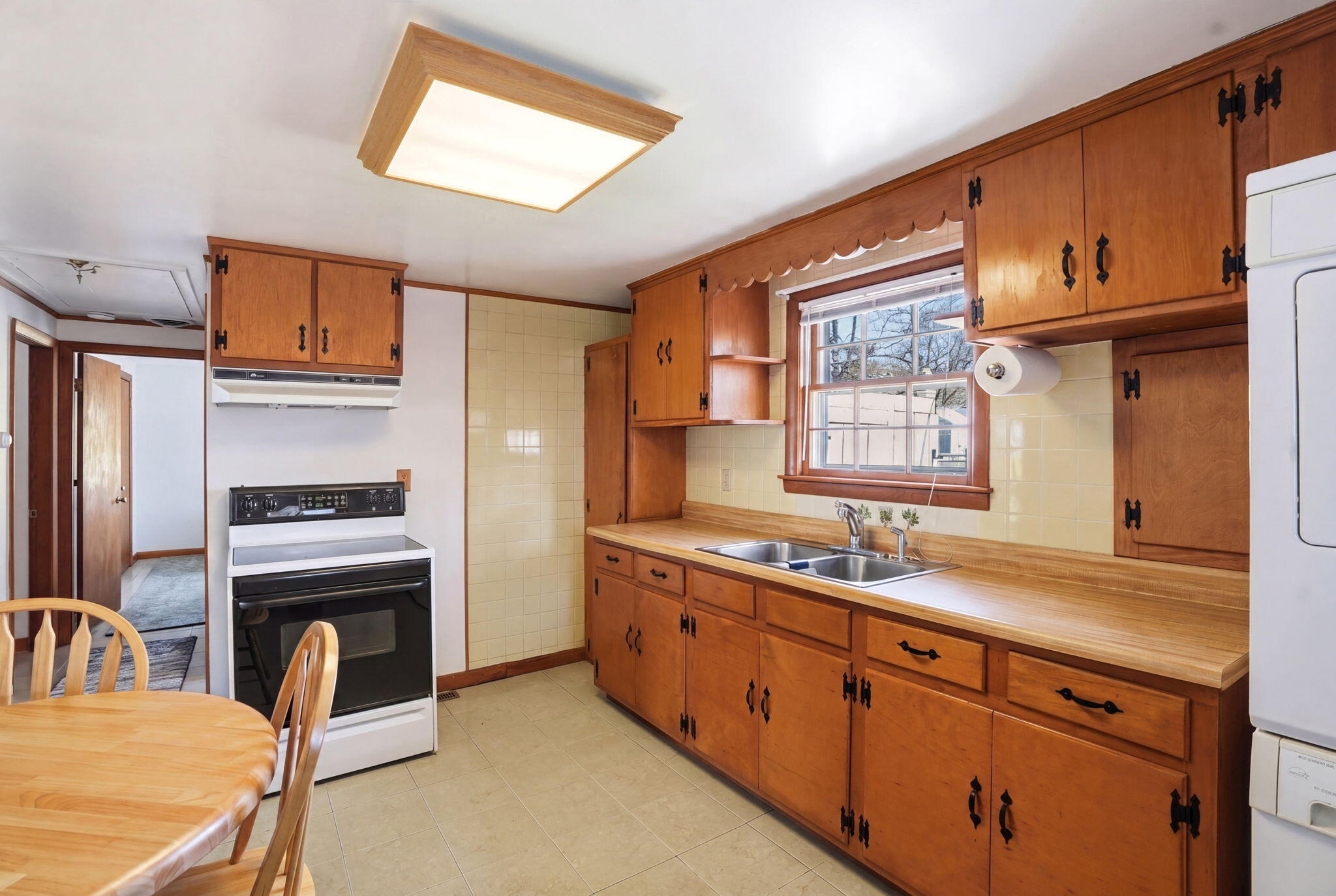 28 Pine Grove Road