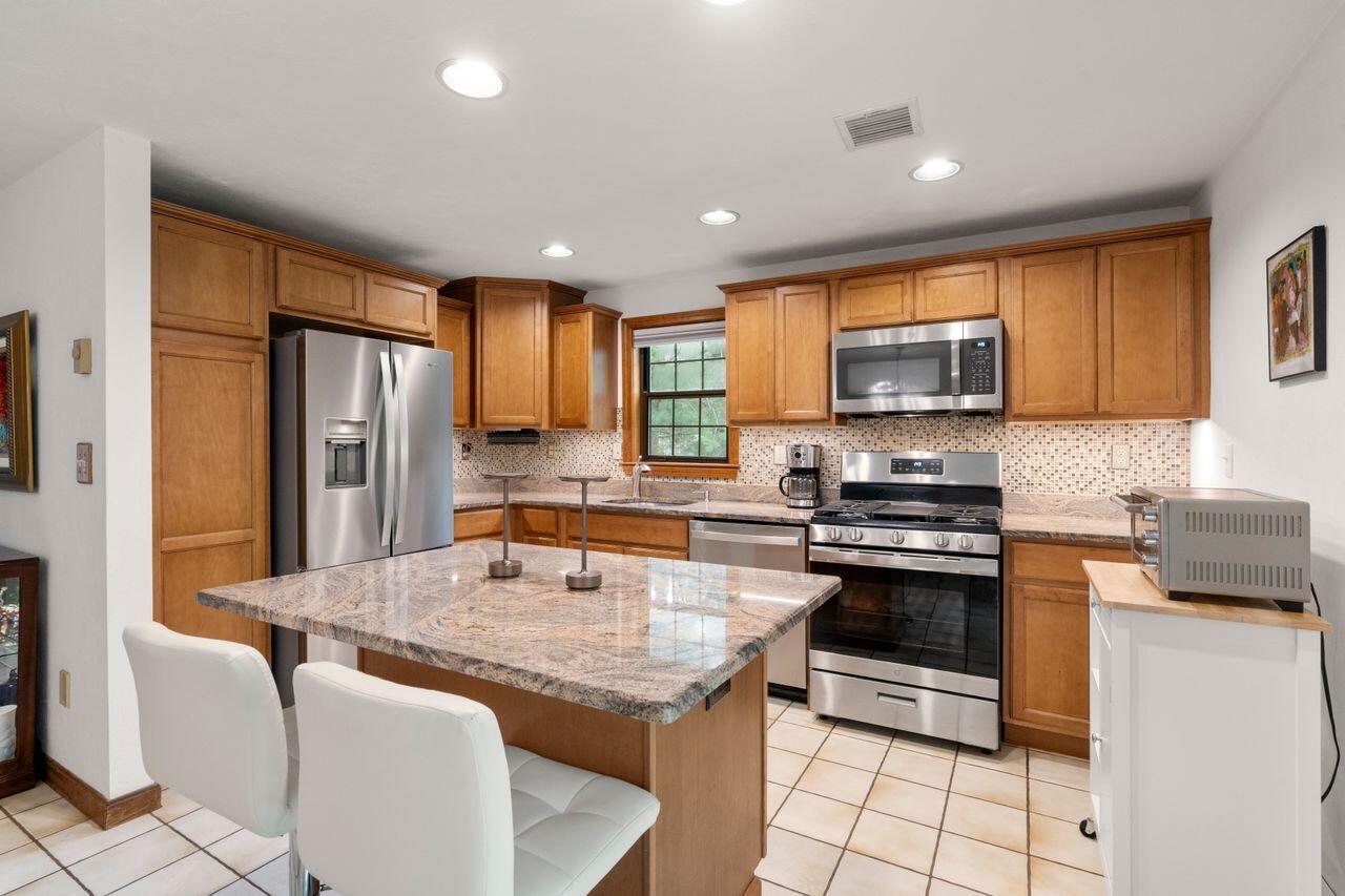 195 Falmouth Road APT 10A