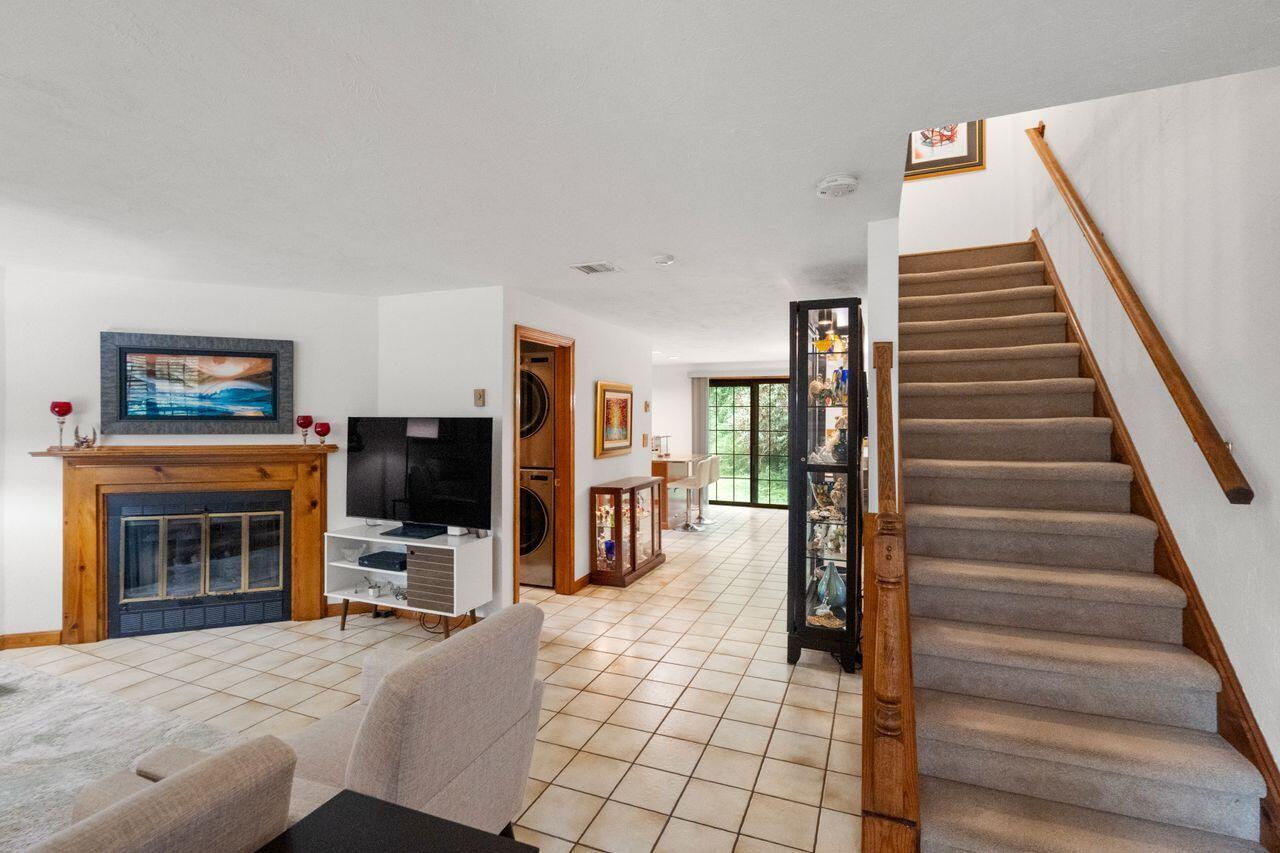 195 Falmouth Road APT 10A