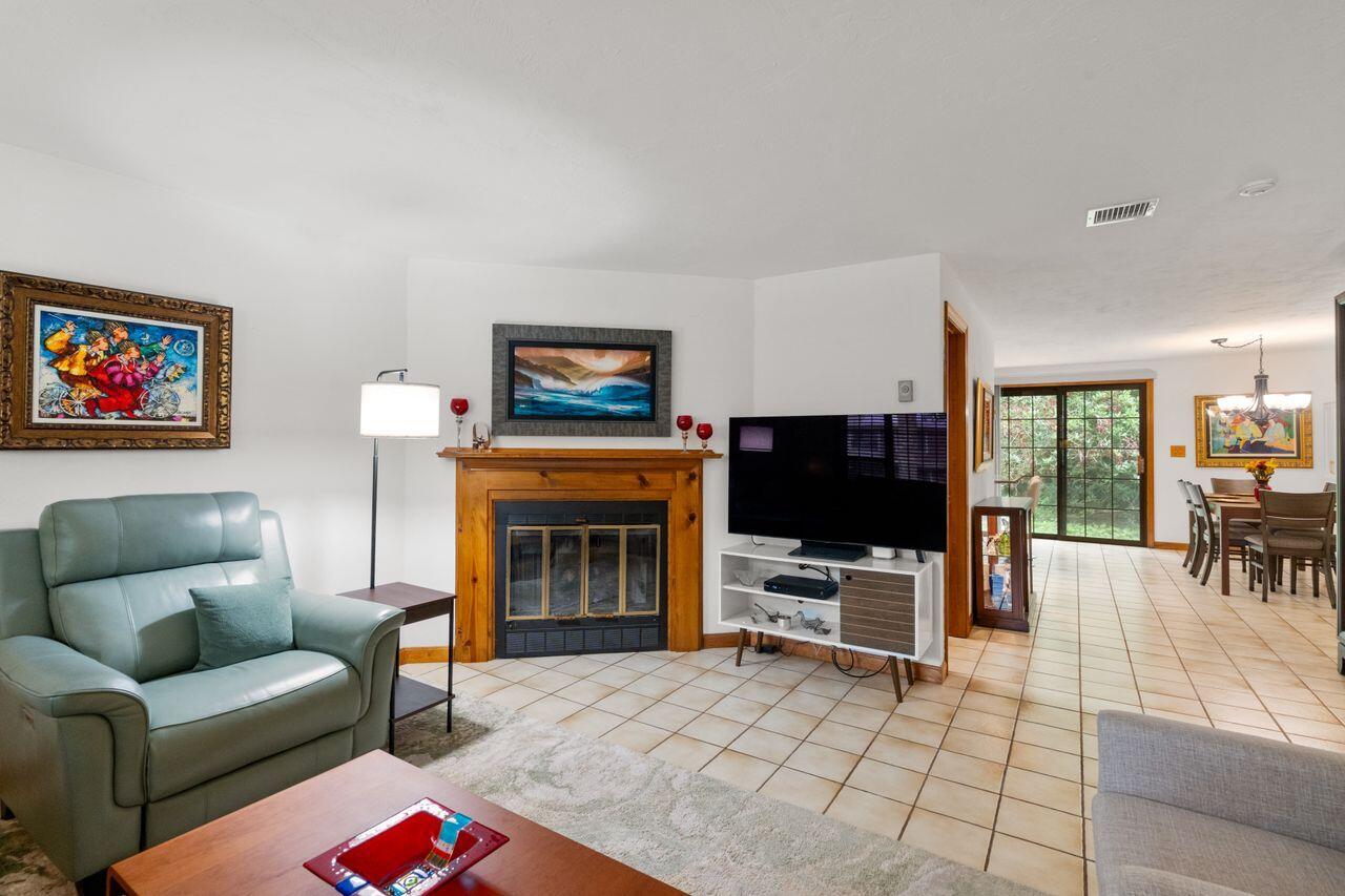 195 Falmouth Road APT 10A
