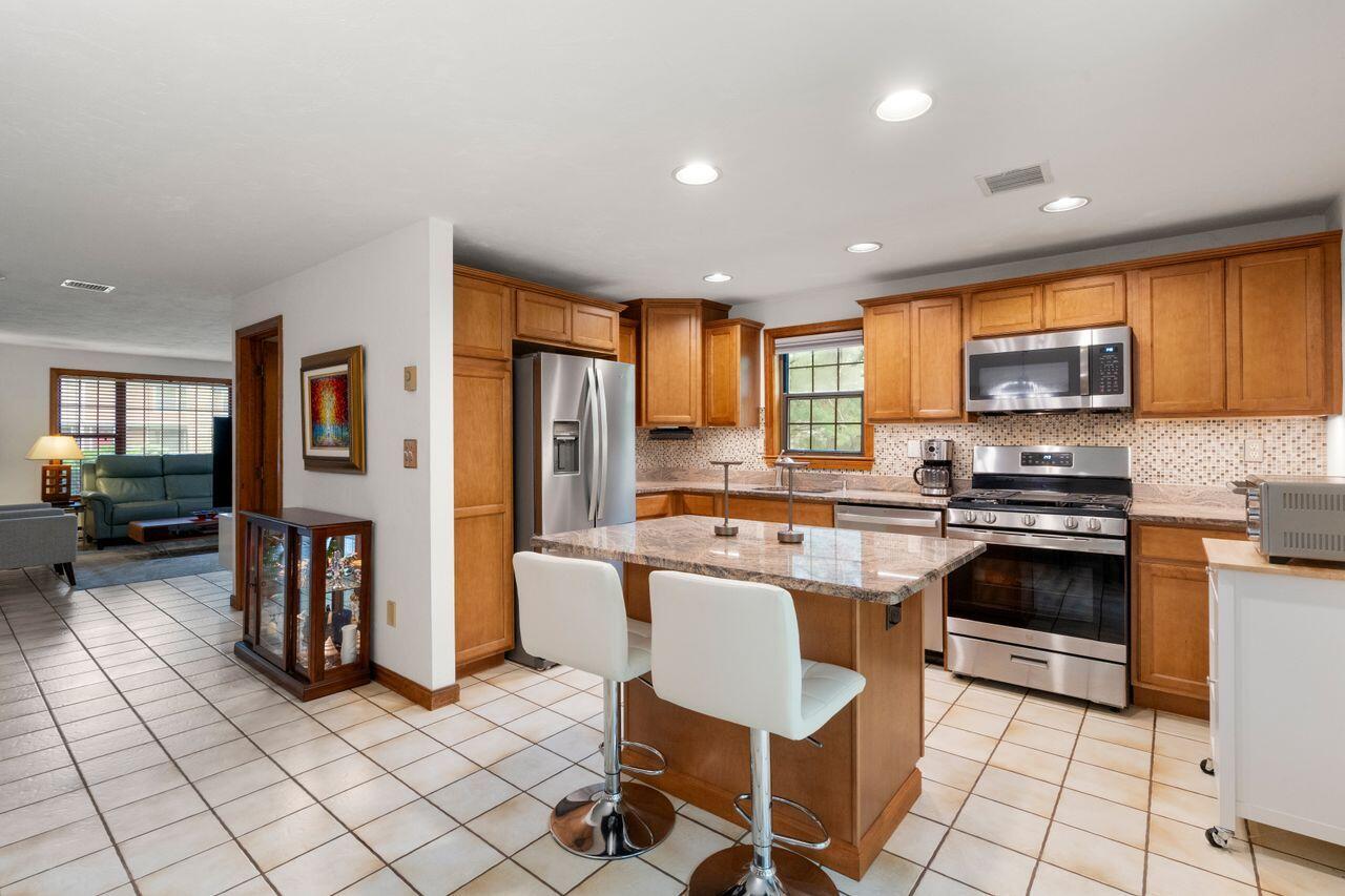 195 Falmouth Road APT 10A