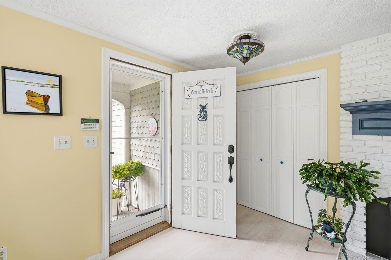 13 Maloney Lane