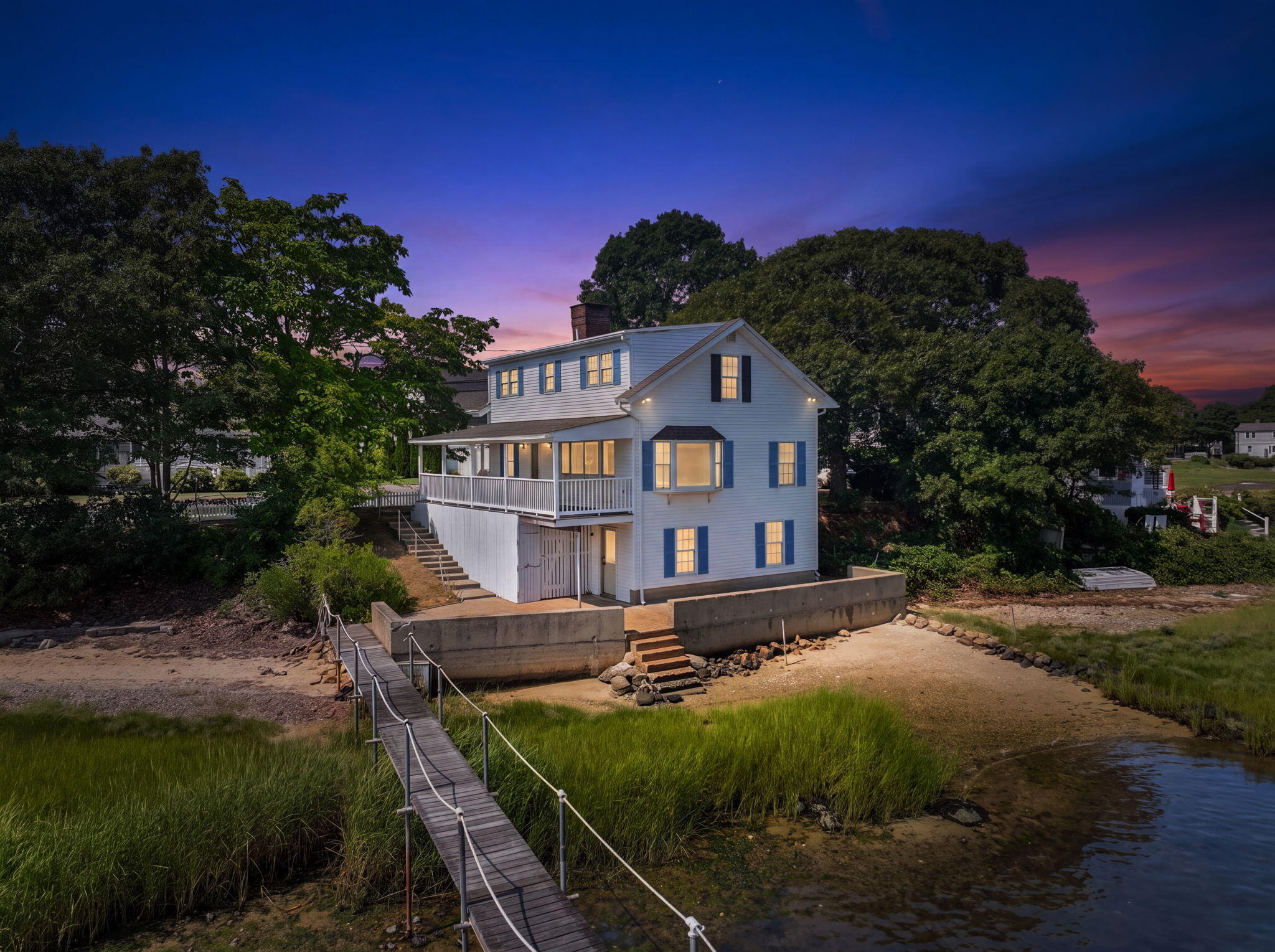 584 Circuit Avenue