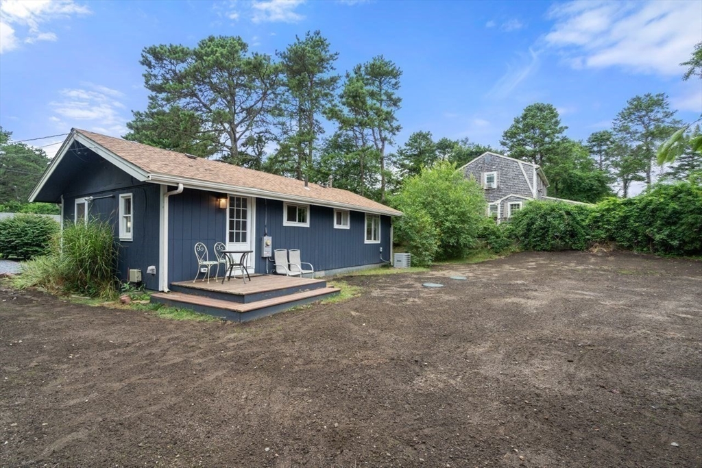 8 E. Wind Dr