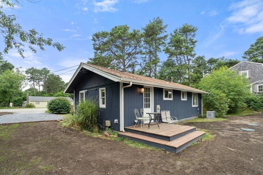 8 E. Wind Dr
