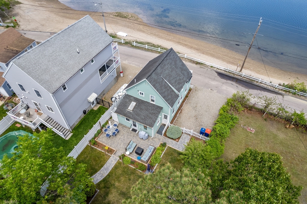 8 North Blvd