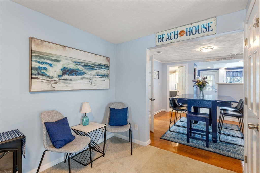 8 North Blvd