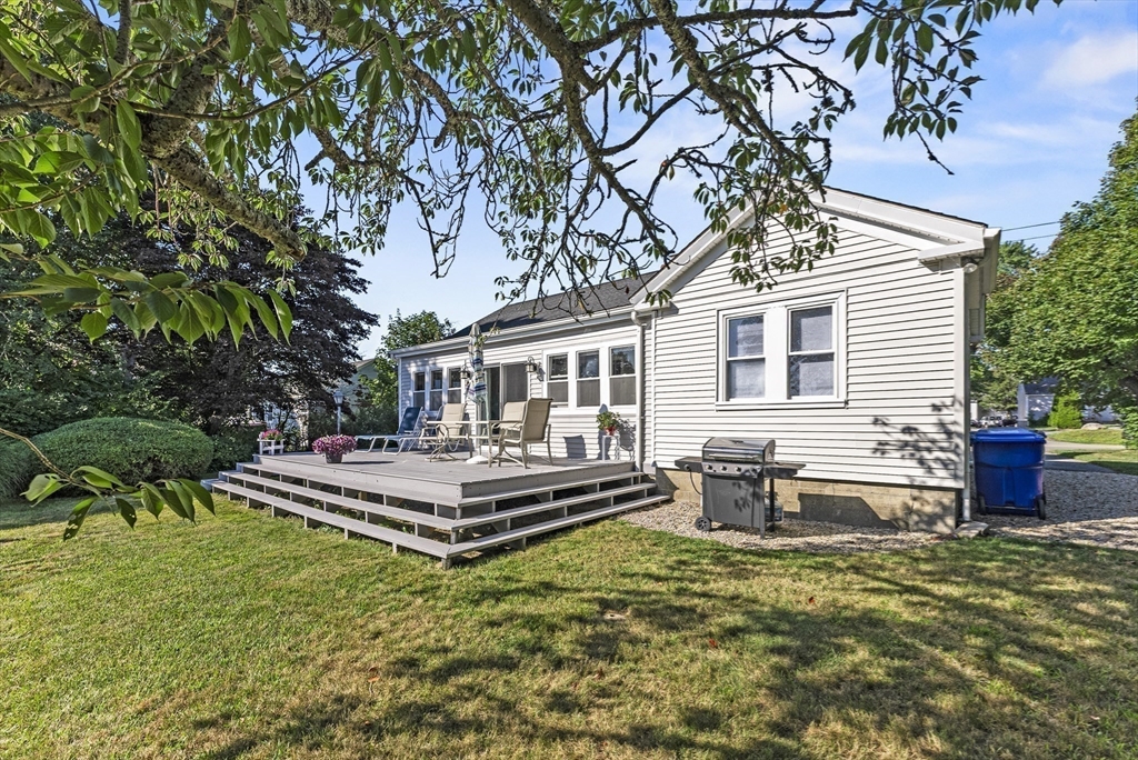 6 Perry Ave