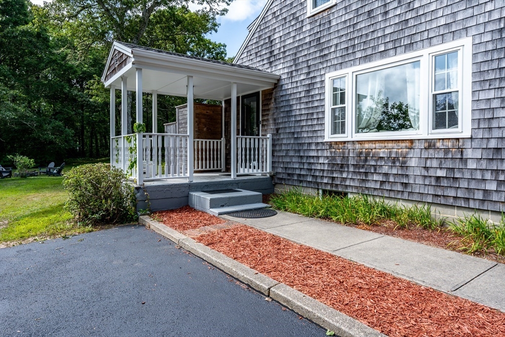 47 W Yarmouth Rd