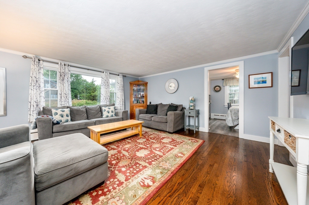 47 W Yarmouth Rd