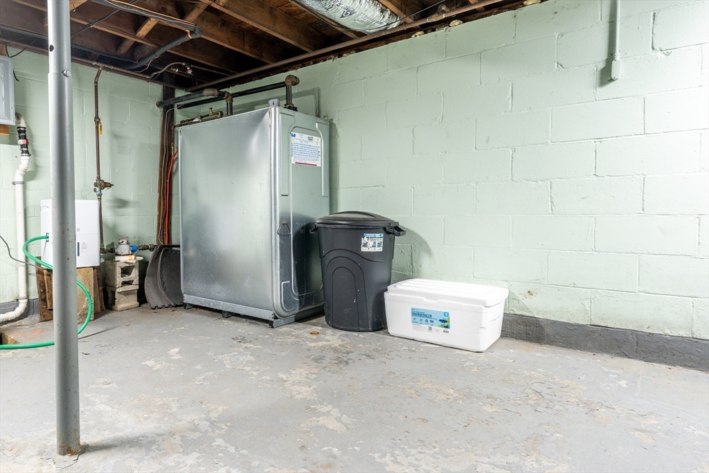 47 W Yarmouth Rd