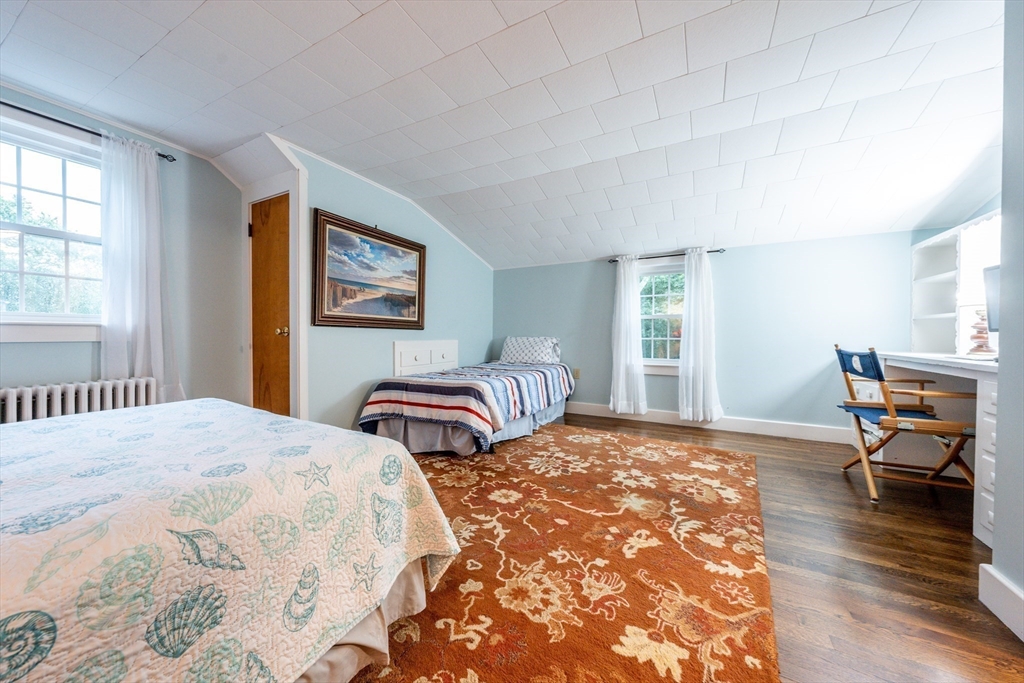 47 W Yarmouth Rd