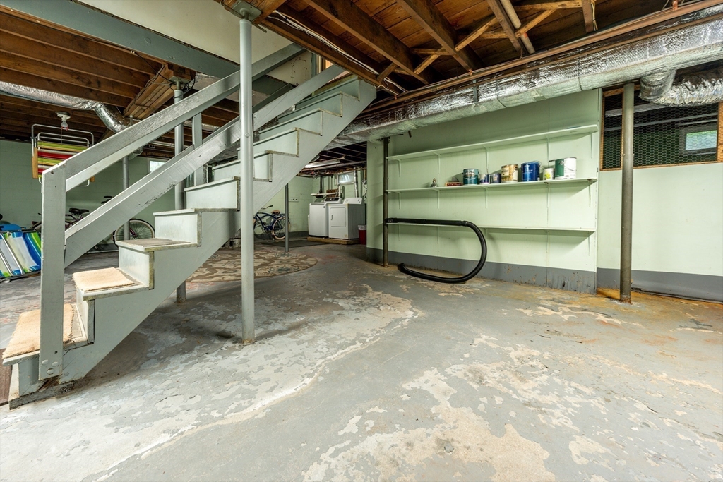 47 W Yarmouth Rd