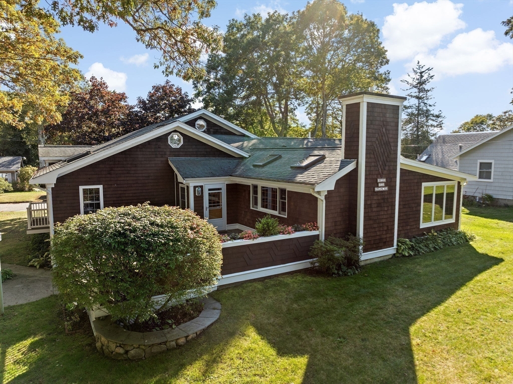 15 Upland Road