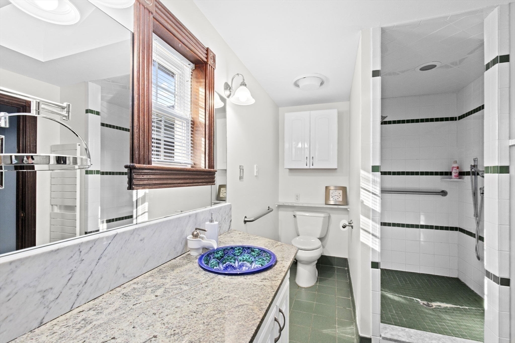 15 Upland Road