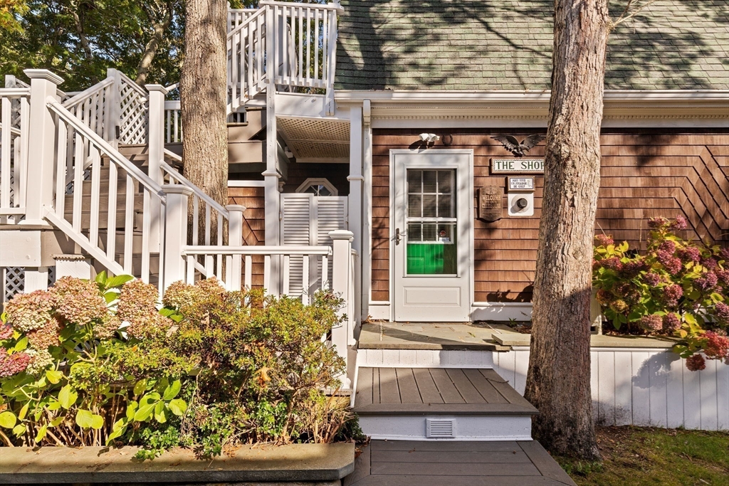 15 Upland Road