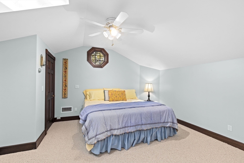 15 Upland Road