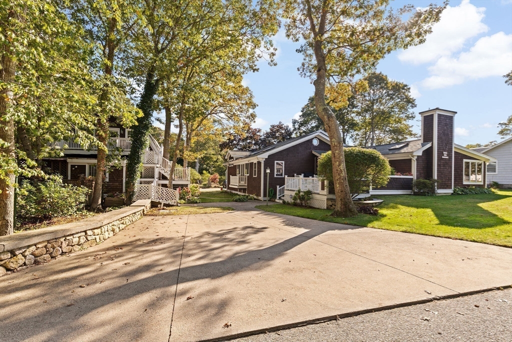 15 Upland Road