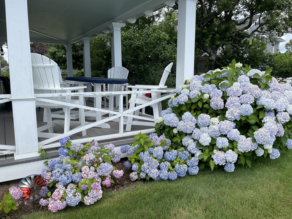 79 Manomet Ave