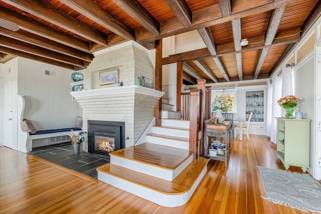 79 Manomet Ave
