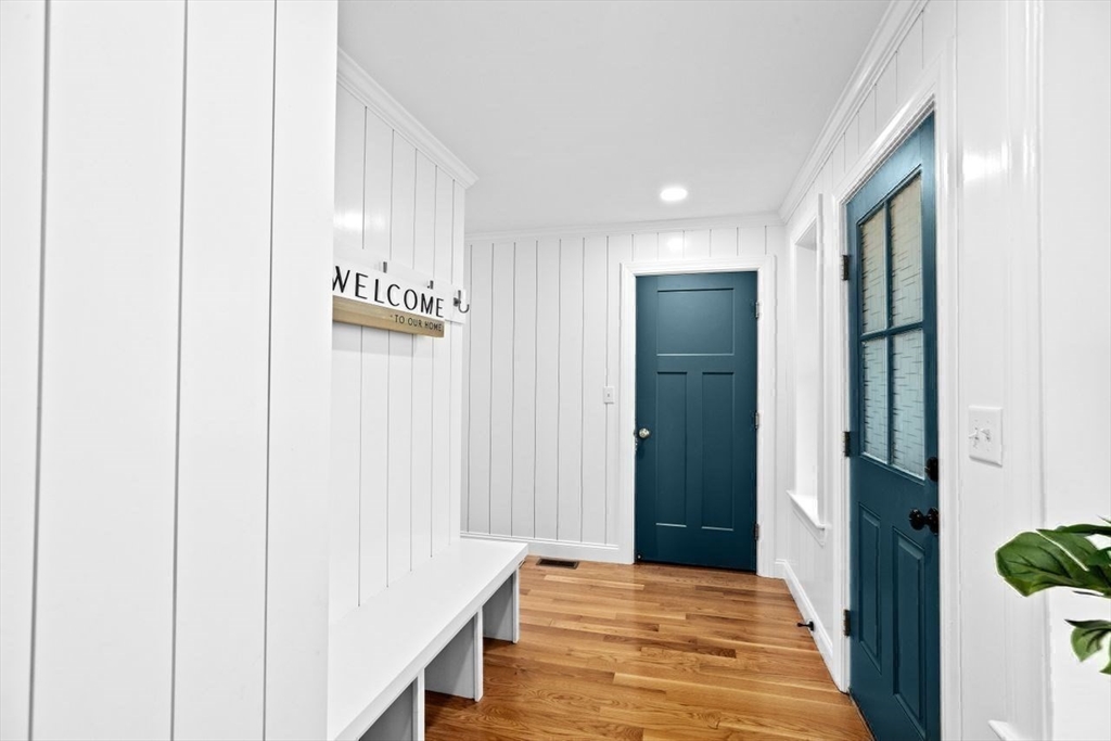 14 Karas Way