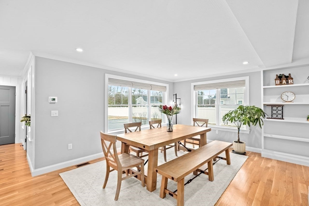 14 Karas Way