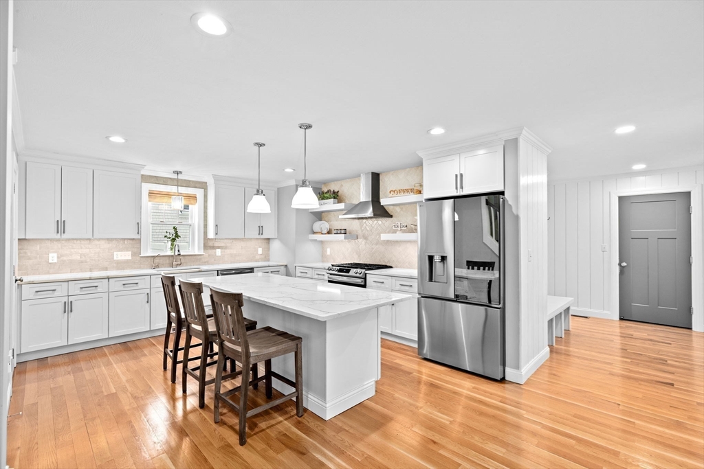 14 Karas Way