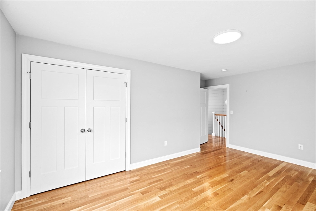 14 Karas Way