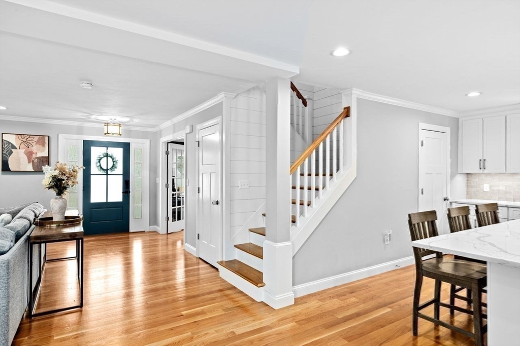 14 Karas Way