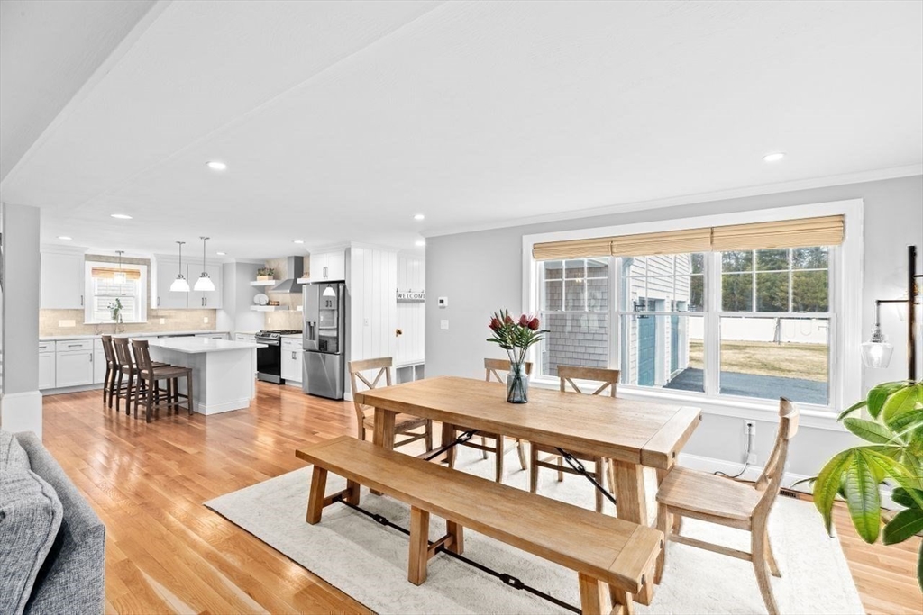 14 Karas Way