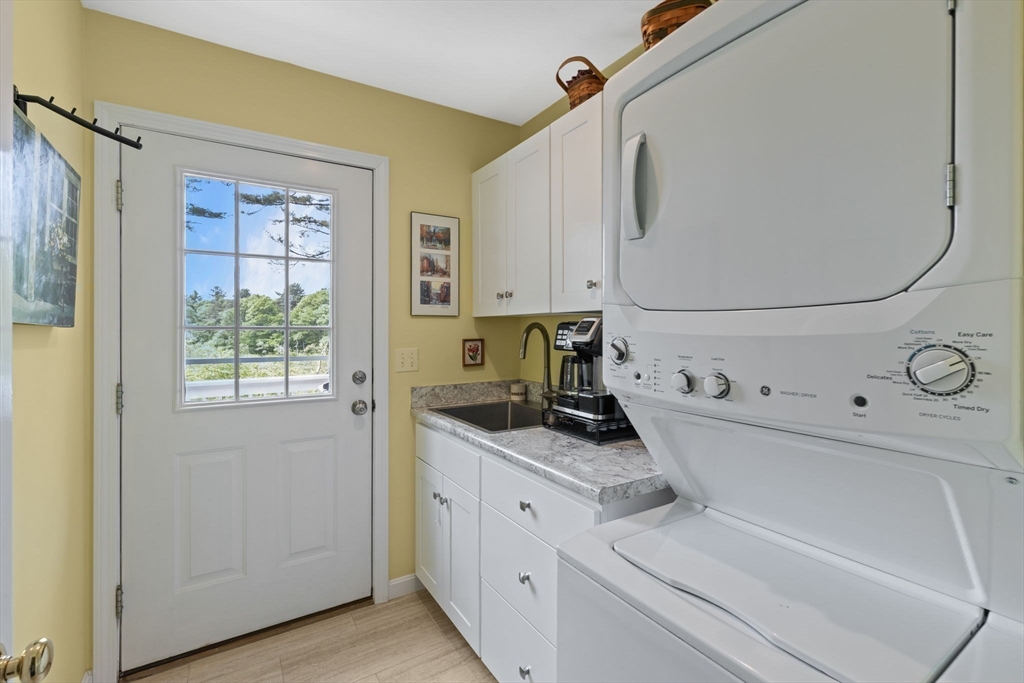 4 Canterbury Lane
