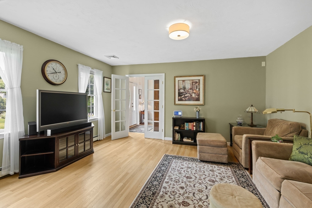 4 Canterbury Lane
