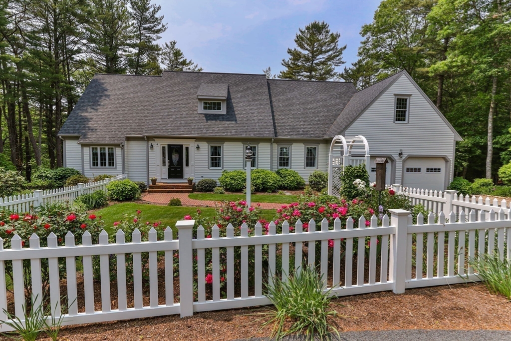 4 Canterbury Lane