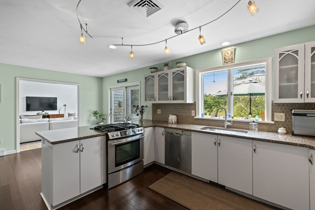 4 Canterbury Lane