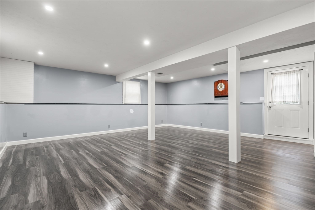 8 Santo St