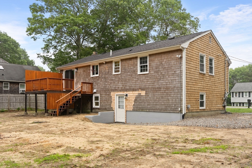 8 Santo St