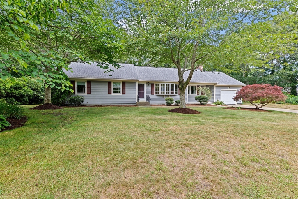 166 Carriage Lane