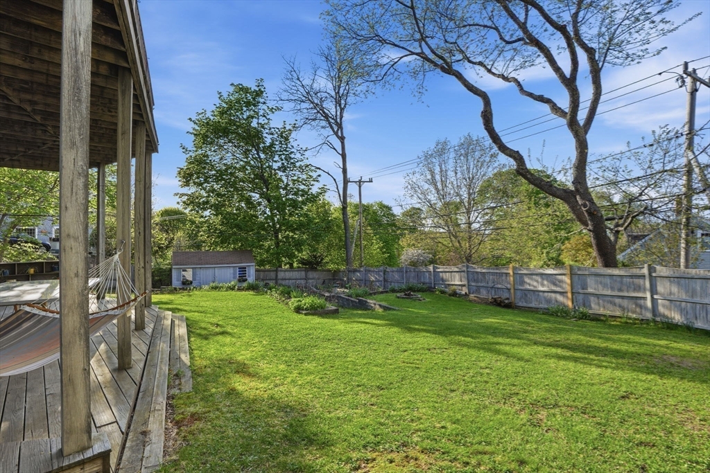6 Upland Road