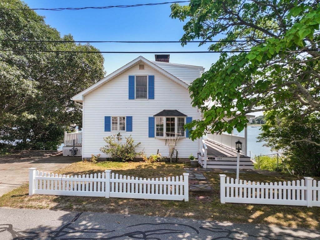 584 Circuit Ave