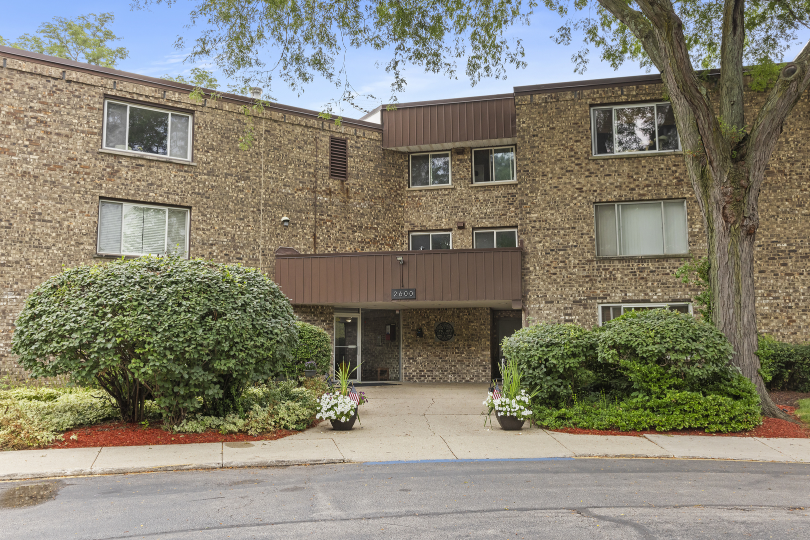 2600 Brookwood Way Drive Unit: 209