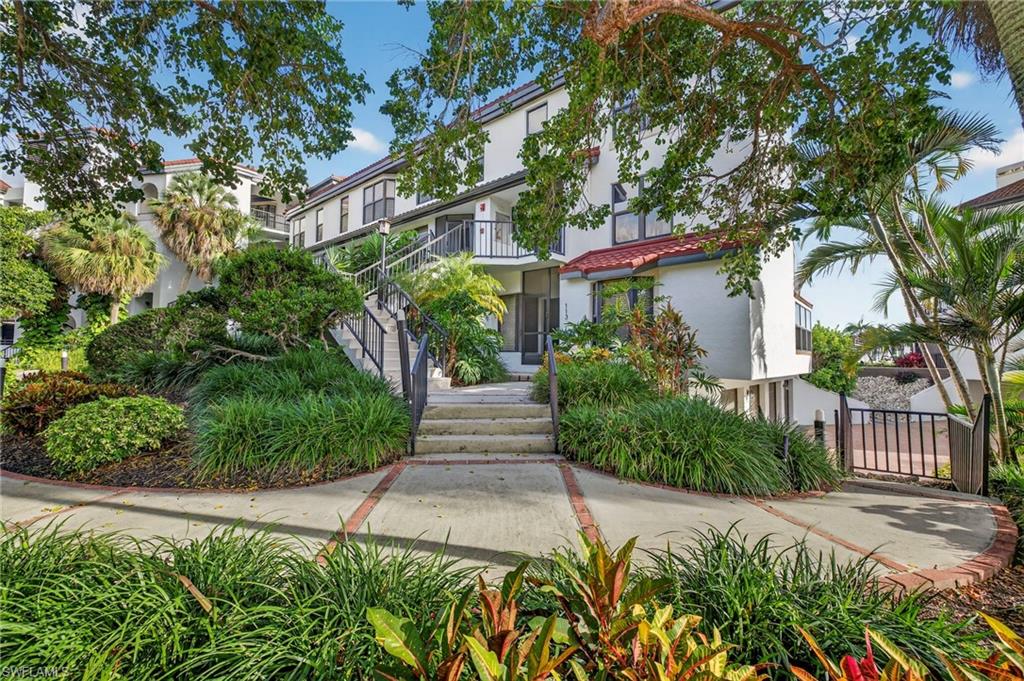 111 La Peninsula BLVD # 111