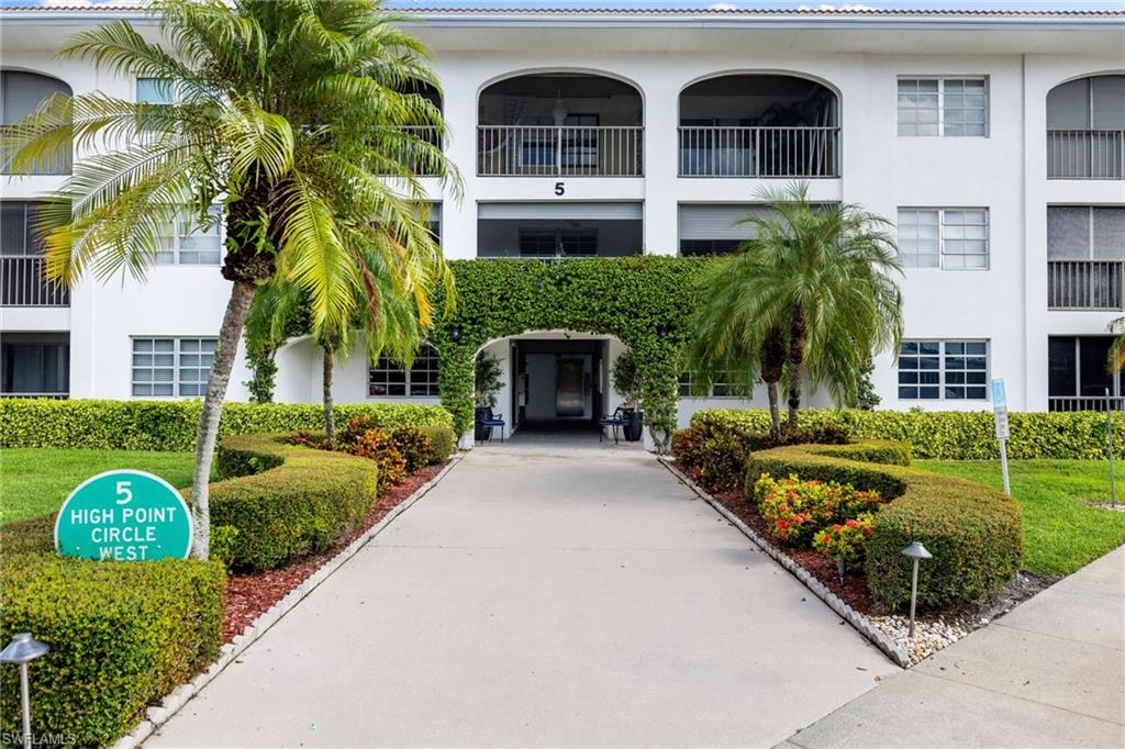 5 High Point CIR W # 307, NAPLES Unit: 307